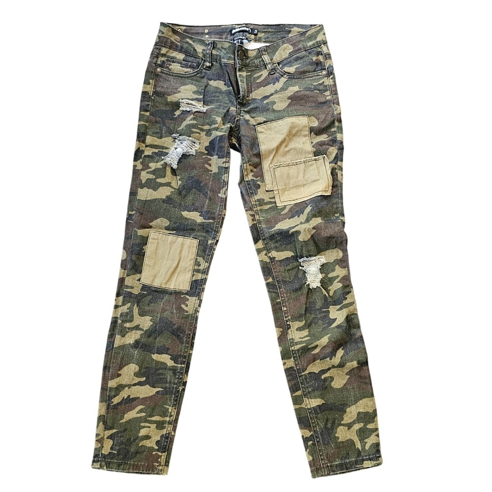 Dollhouse Charley Camo Patched Ripped Distressed‎ Skinny Low Rise Jeans Size 3
